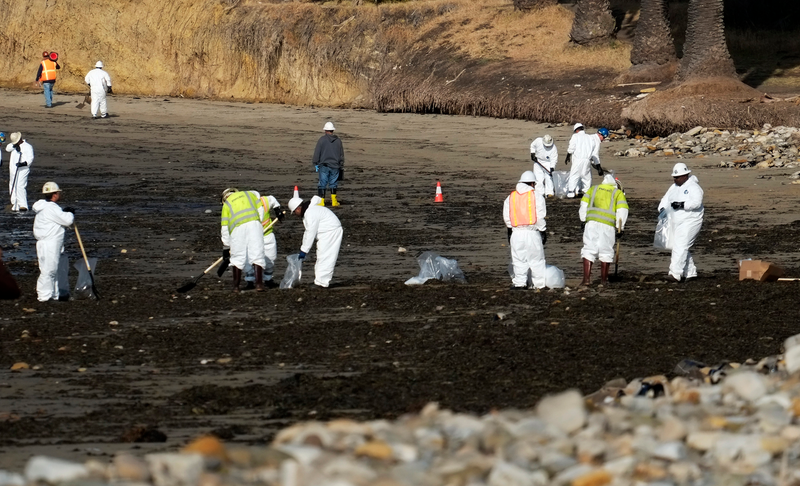 Illustration for article titled Santa Barbara Still Reeling From the Worst Oil Spill in Decades